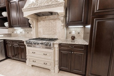 Mediterranean-style luxury estate offering four bedrooms, four - photo 14
