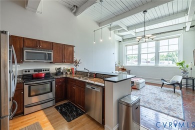 This bright and beautifully updated 2nd floor condo is nestled - photo 14