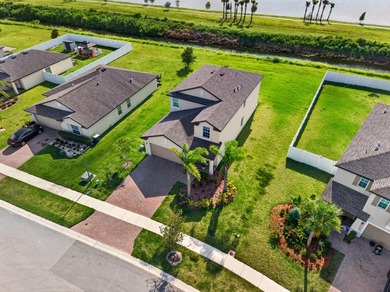 Built in 2024 this pristine Mediterranean-style floor plan - photo 18