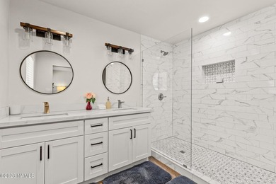 This beautifully updated single-level home offers modern comfort - photo 20