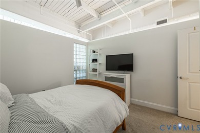 This bright and beautifully updated 2nd floor condo is nestled - photo 21