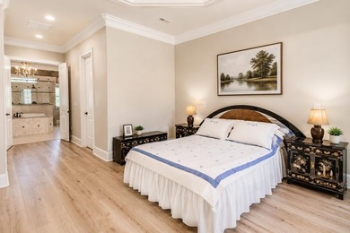 Mediterranean-style luxury estate offering four bedrooms, four - photo 25