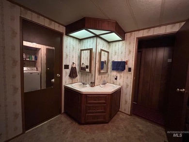 Affordable riverfront living, perfect for fishermen, this one - photo 27