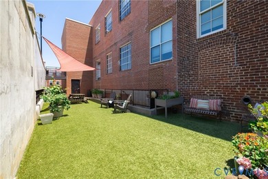 This bright and beautifully updated 2nd floor condo is nestled - photo 28