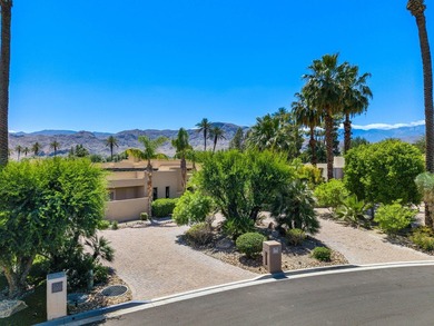 South-facing on over half an acre, this contemporary estate - photo 3