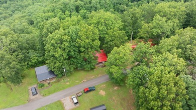 Charming Furnished Cabin Near Lake Cumberland! Escape to this - photo 38