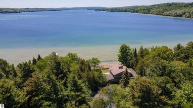 Enjoy the best of North Lake Leelanau living with 200 feet of - photo 1
