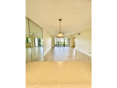 This 2/2 lakeview condo on the First Floor offers tile flooring - photo 7