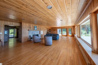 Enjoy the best of North Lake Leelanau living with 200 feet of - photo 7