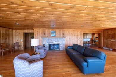 Enjoy the best of North Lake Leelanau living with 200 feet of - photo 8