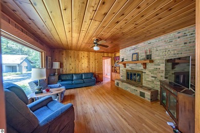 Enjoy the best of North Lake Leelanau living with 200 feet of - photo 9