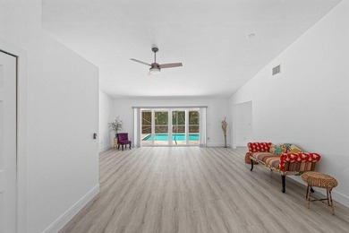 Charming guard gated community in East Boca, 1 1/2 miles to - photo 5