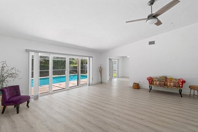 Charming guard gated community in East Boca, 1 1/2 miles to - photo 10