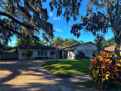 (private lake, pond, creek) Home For Sale in Edgewood Florida