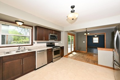 Spacious ranch home featuring 3 generously sized bedrooms - photo 17