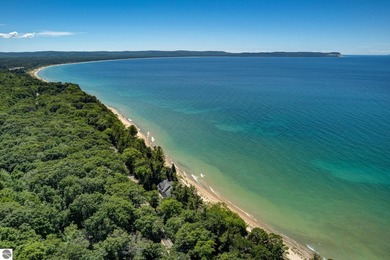 Nestled along 150 feet of private frontage on beautiful Good - photo 2