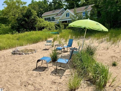 Nestled along 150 feet of private frontage on beautiful Good - photo 4