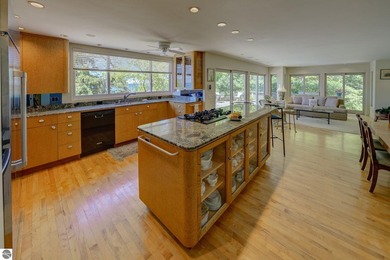 Nestled along 150 feet of private frontage on beautiful Good - photo 6