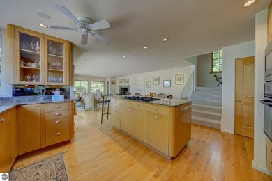 Nestled along 150 feet of private frontage on beautiful Good - photo 8
