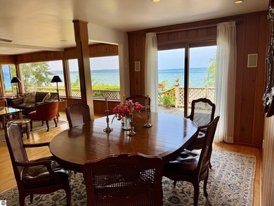Nestled along 150 feet of private frontage on beautiful Good - photo 10