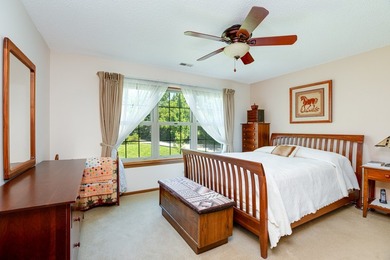 Beautifully updated and move-in ready condo in the desirable - photo 10