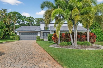 Lake Home For Sale in Delray Beach, Florida