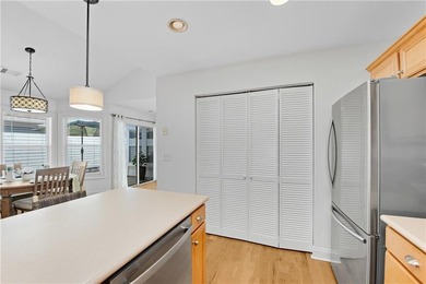 Welcome to this beautifully updated Move-In- Ready cottage - photo 11