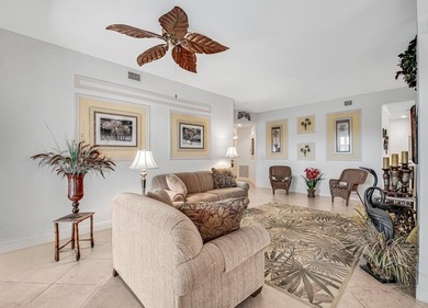 This immaculate coach home is the perfect place for full time - photo 11