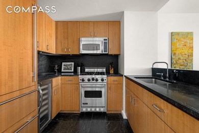 Experience living in one of Manhattan's most desirable - photo 4