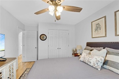 Welcome to this beautifully updated Move-In- Ready cottage - photo 22