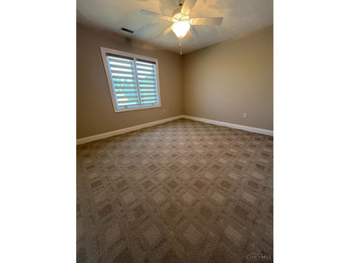 Enjoy exceptional flexibility & space in this thoughtfully - photo 39