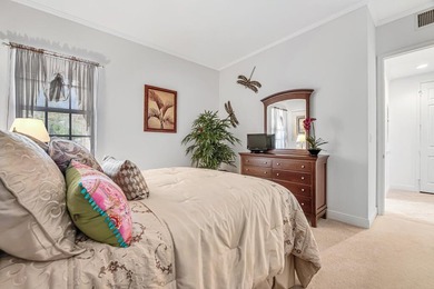 This immaculate coach home is the perfect place for full time - photo 40