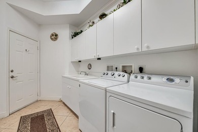 This immaculate coach home is the perfect place for full time - photo 44