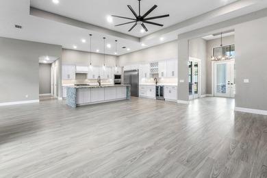 Exceptional new construction in Jupiter Farms with high-end - photo 8