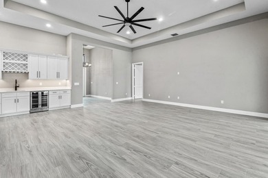 Exceptional new construction in Jupiter Farms with high-end - photo 9