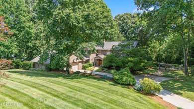 A Riverbend gem! This relaxed and inviting home sits on two lots - photo 2