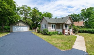 Judah Lake Home For Sale in Lake Orion Michigan