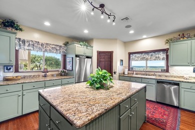 Just under 4,000 sq ft of refined luxury, this 4 bed, 3 full + 2 - photo 11