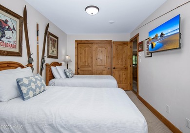 Experience the ultimate turn-key mountain lifestyle in this - photo 11