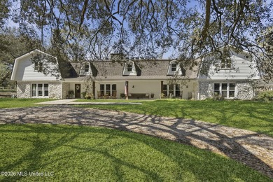 Opportunity to own a true legacy property. Resort style pool - photo 1