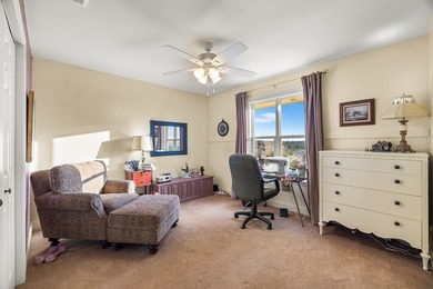 Just under 4,000 sq ft of refined luxury, this 4 bed, 3 full + 2 - photo 33