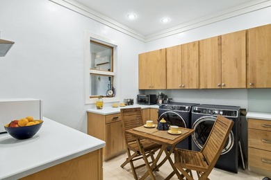 Built by original owners with a 8ft. concrete privacy wall, new - photo 37