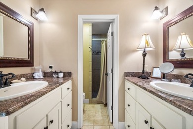 Just under 4,000 sq ft of refined luxury, this 4 bed, 3 full + 2 - photo 38