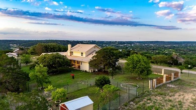 Just under 4,000 sq ft of refined luxury, this 4 bed, 3 full + 2 - photo 41