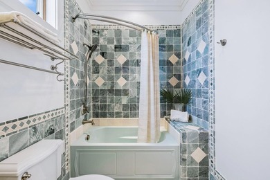 Built by original owners with a 8ft. concrete privacy wall, new - photo 43