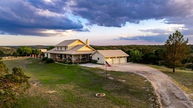 Just under 4,000 sq ft of refined luxury, this 4 bed, 3 full + 2 - photo 43