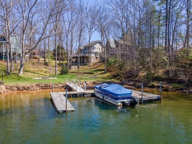 Exceptional lakefront home on beautiful Lake Santeetlah offering - photo 1