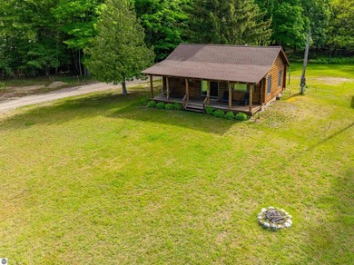 Experience the timeless charm of authentic Northern Michigan - photo 1