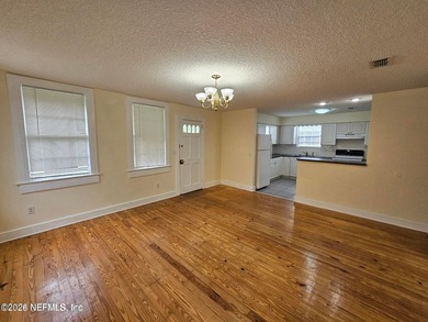 Rare opportunity in South San Marco, enjoy the privacy of a - photo 4
