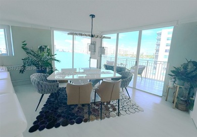 Step into this spacious, light-filled 2 bedroom, 2 bath - photo 3